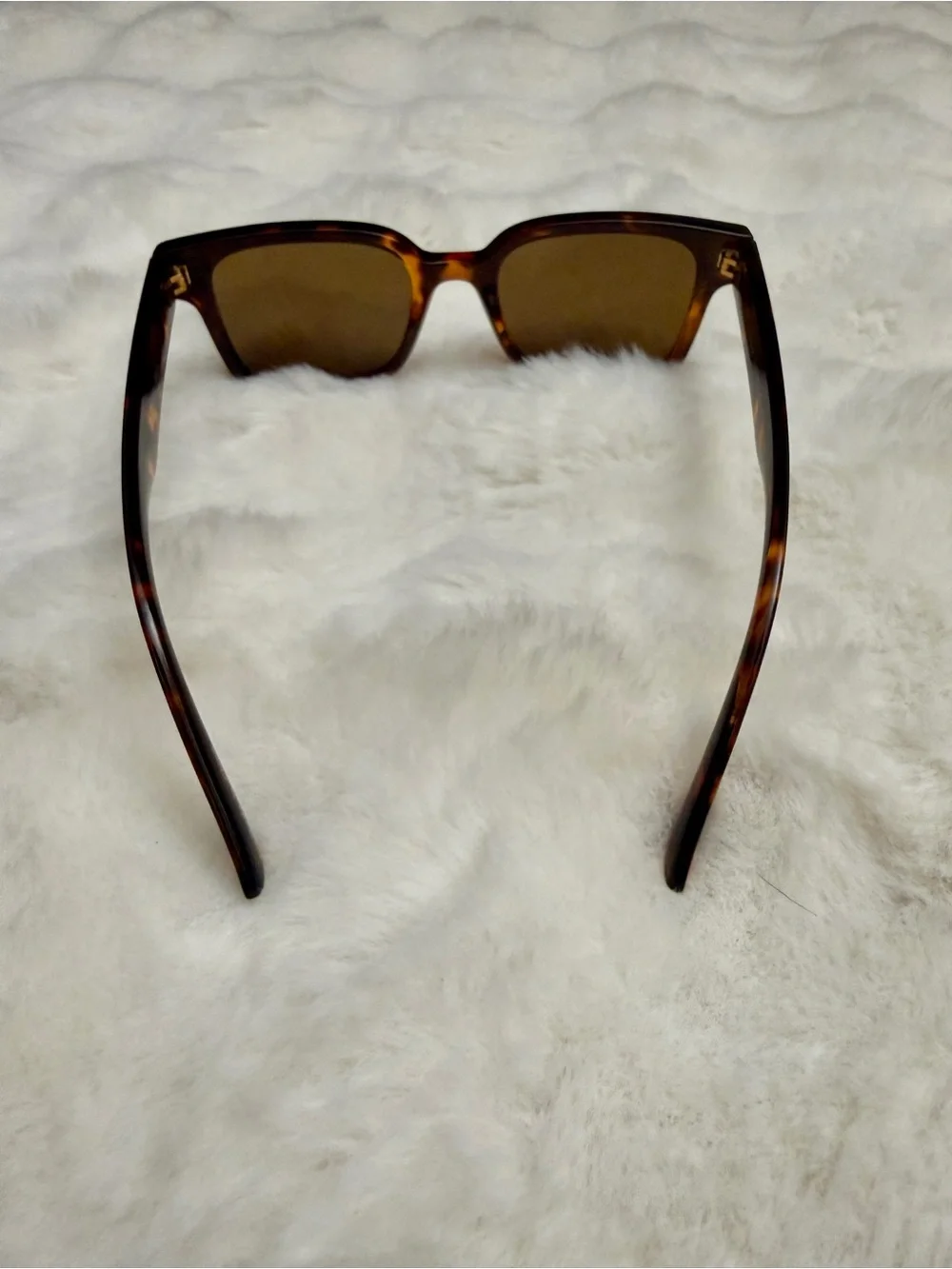 Tortoiseshell Square Sunglasses with Brown Lenses
